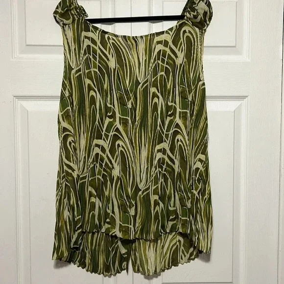 Ashley Stewart Women’s Pleated Sleeveless Button Up Blouse Camo Swirl Size 24 - Picture 4 of 4